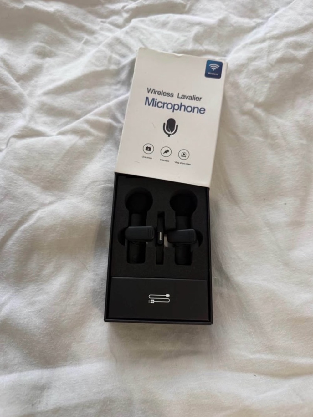 Wireless Lavalier Microphone - Black